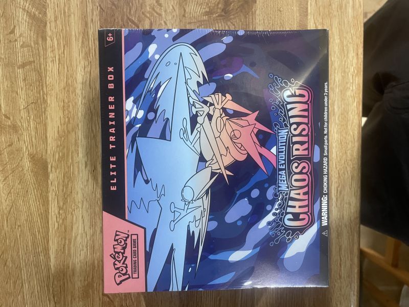 Pokemon TCG - Chaos rising ETB